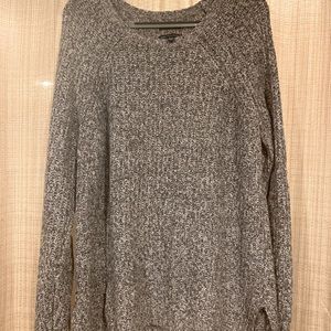 American Eagle Sweater Size XL